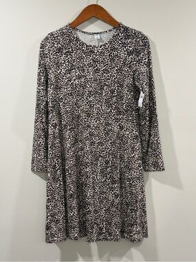 Old Navy Women’s Taupe and Black Leopard Long Sleeve Dress Size S New with Tags
